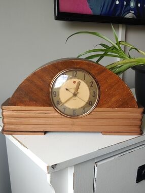 Made In USA General Electric Vintage Mantel Clock